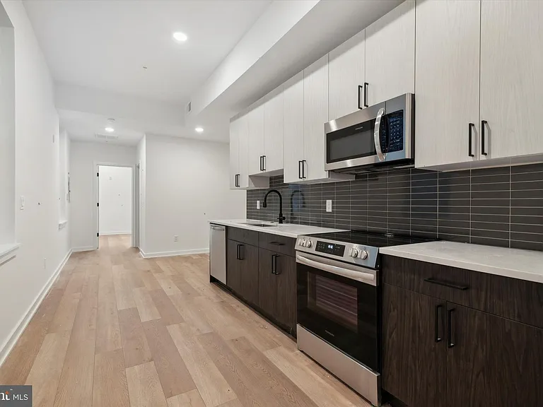 1704 Frankford Ave #2R — Photo 2