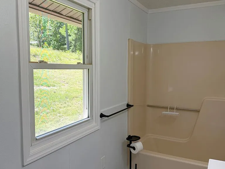820 Emma Rd — Photo 6
