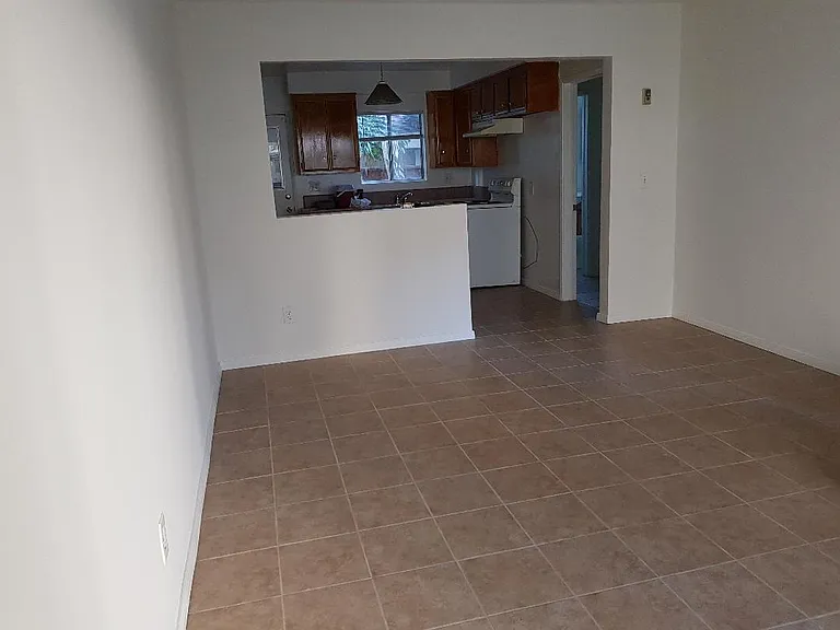 2213 Ruhland Ave #B — Photo 2