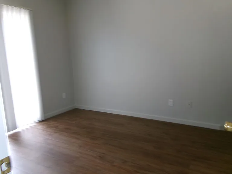 1201 E G St — Photo 20