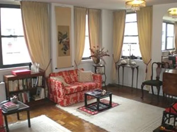 420 East 51st Street image 1 of 6