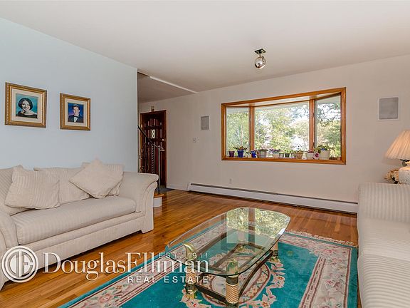4th image of 4 Landview Dr