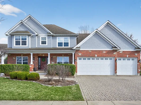 617 Whirlaway Dr, Genoa, IL 60135