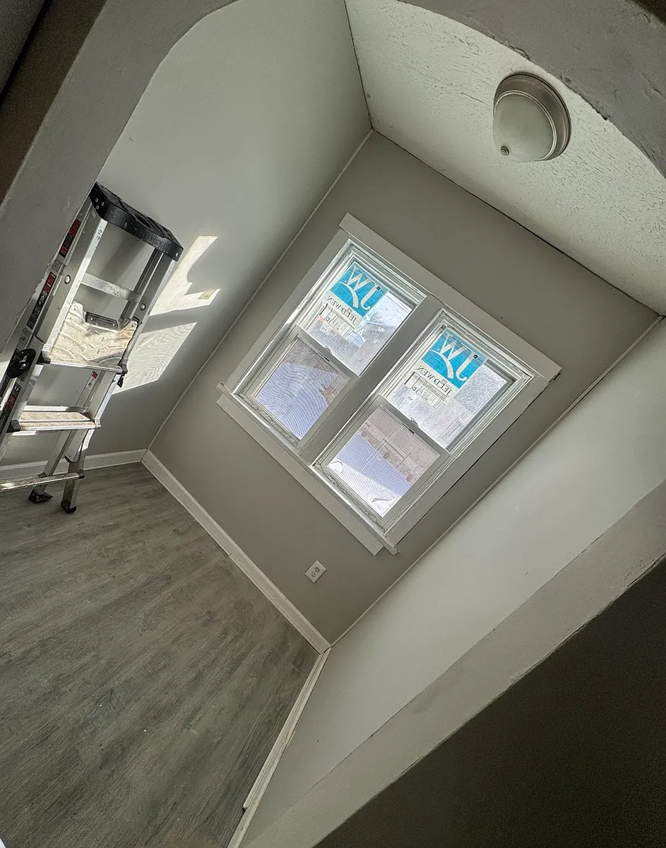 Building Photo - 125 Blymyer Ave #125