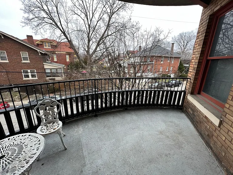 112 E Magnolia Ave — Photo 9