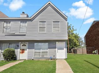 9435 Olde Towne Row, Dallas, TX 75227