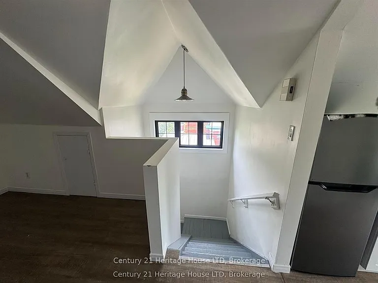344 Ridge Rd N #3 — Photo 5