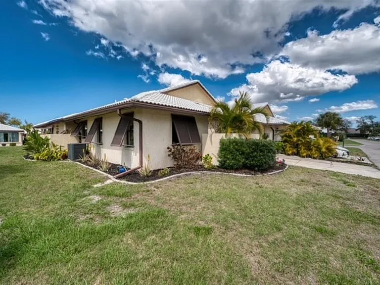 76 Sandstone Cir — Photo 20