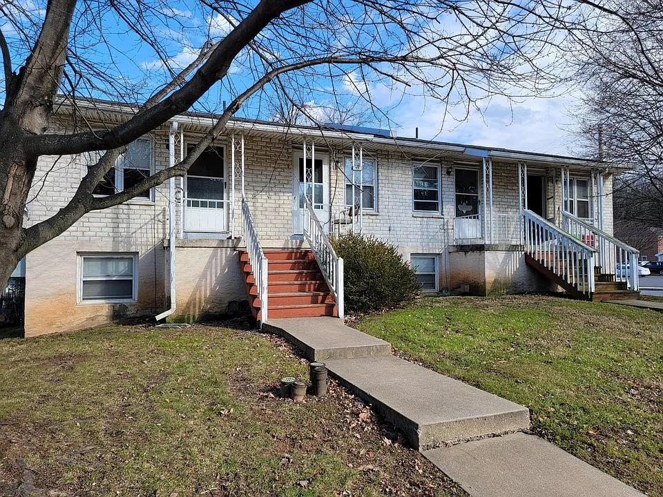 90 E Fulton St #1