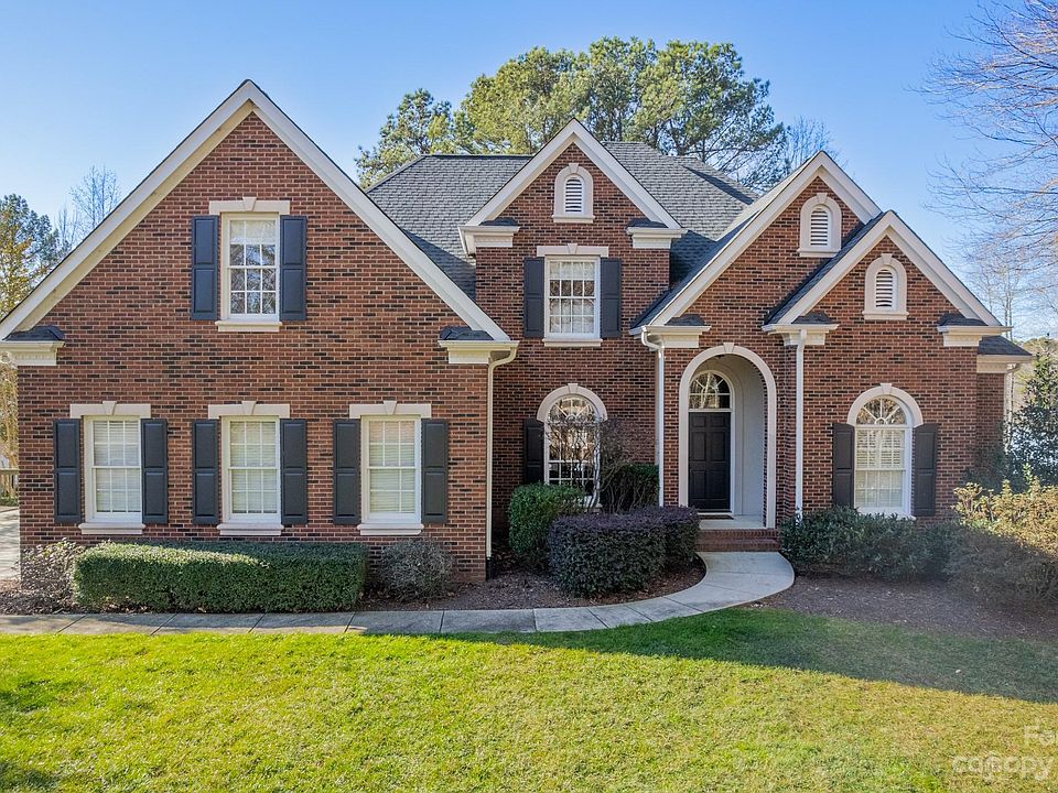 1st image of 105 Wynward Ln