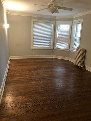 1st image of 824 Mulford St APT 1E