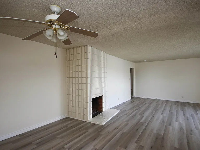 1009 N Garfield Ave #2 — Photo 11