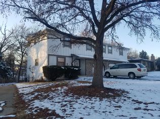 7802 Kessler Ln, Overland Park, KS 66204