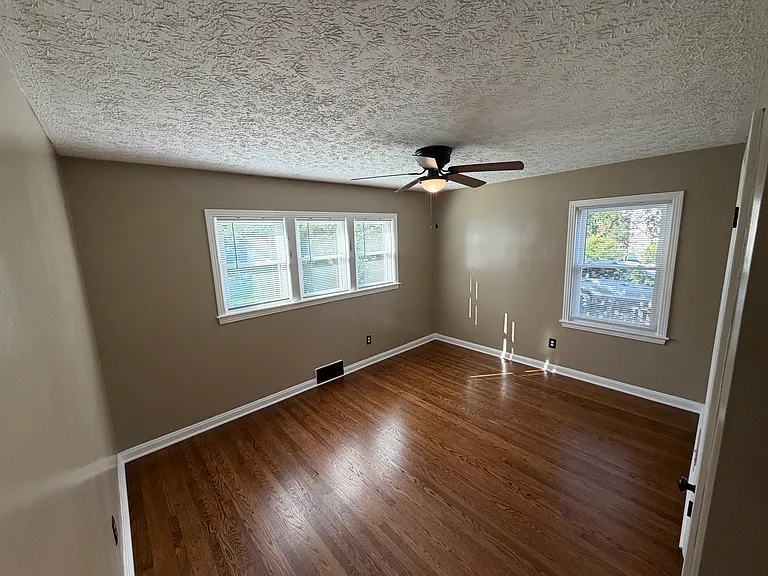 8508 Perry Rd — Photo 7