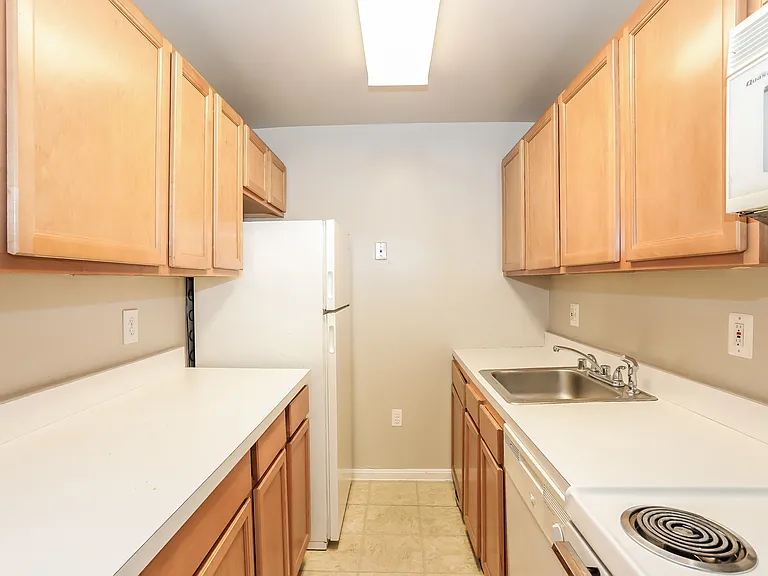 1910 T St NW #24 — Photo 6