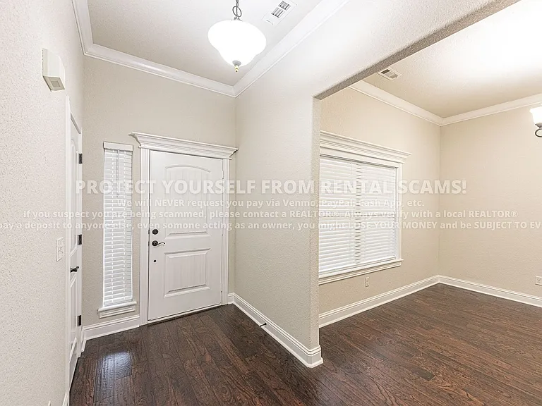 3834 E Zion Rd — Photo 3