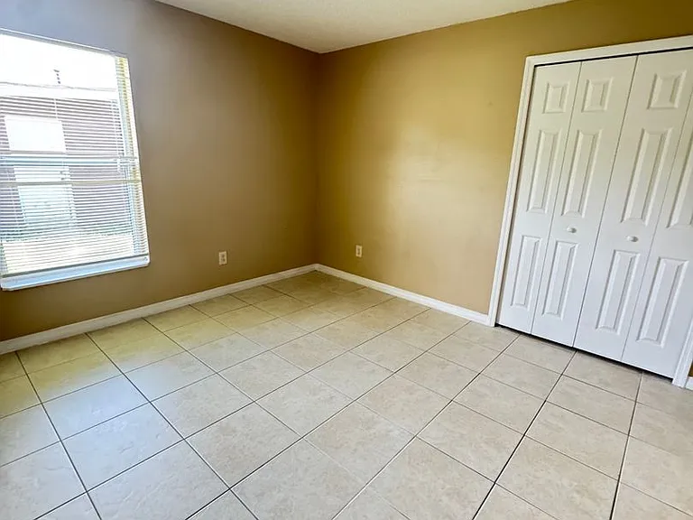 318 Ronnie Cir — Photo 4
