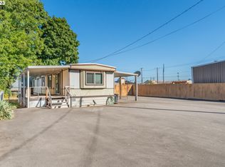 1117 34th St, Springfield, OR 97478