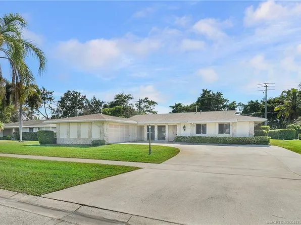 1512 SE Sunshine Ave, Port Saint Lucie, FL 34952