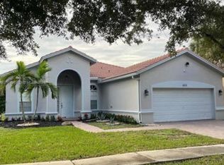 4451 Laurel Pl, Fort Lauderdale, FL 33332