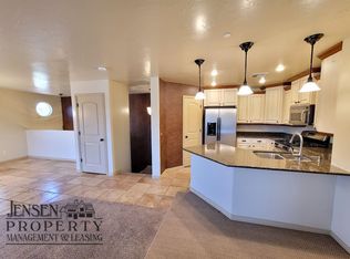 325 N Red Stone Rd UNIT 143, Washington, UT 84780