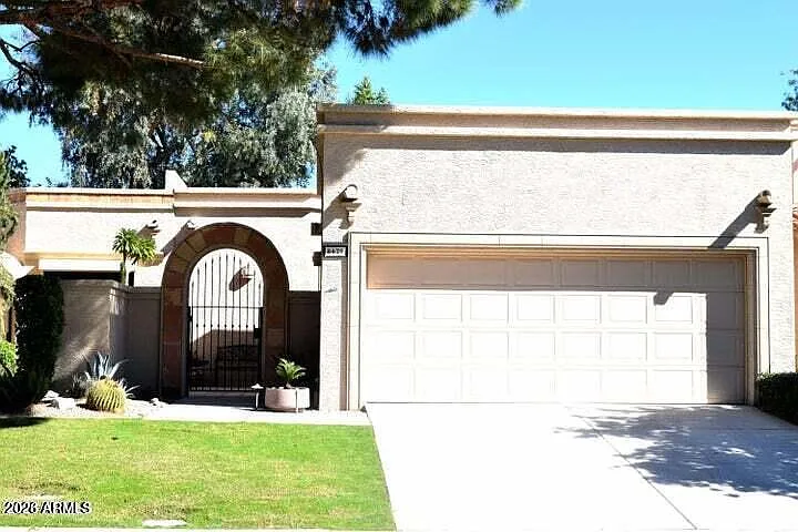 8479 N 84th Pl — Photo 9