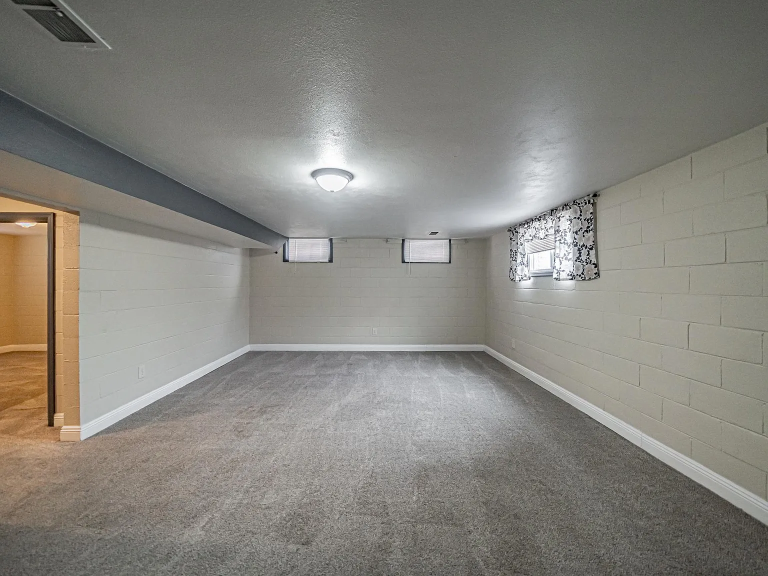 2 bed, 1200 sqft, $1,200 — Photo 3