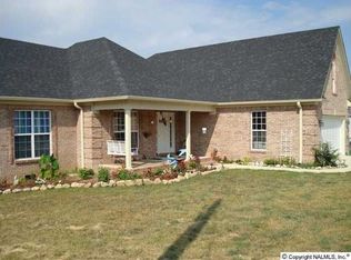 113 Red Sunset Cir, Owens Cross Roads, AL 35763