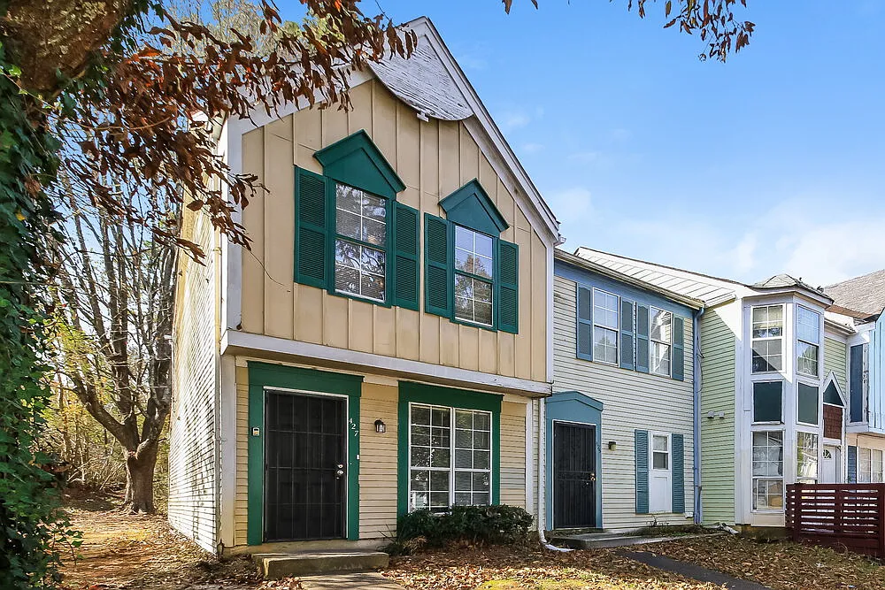 2 bed, 1.5 bath, 1036 sqft, $1,365 — Photo 4