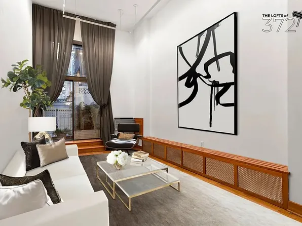 372 5th Ave APT 2M, New York, NY 10018