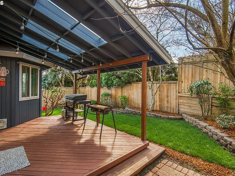 5455 NW 180th Pl — Photo 17