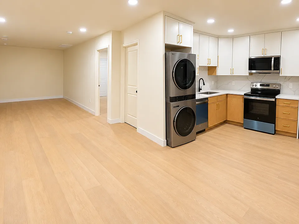 600 Jupiter Ct #1