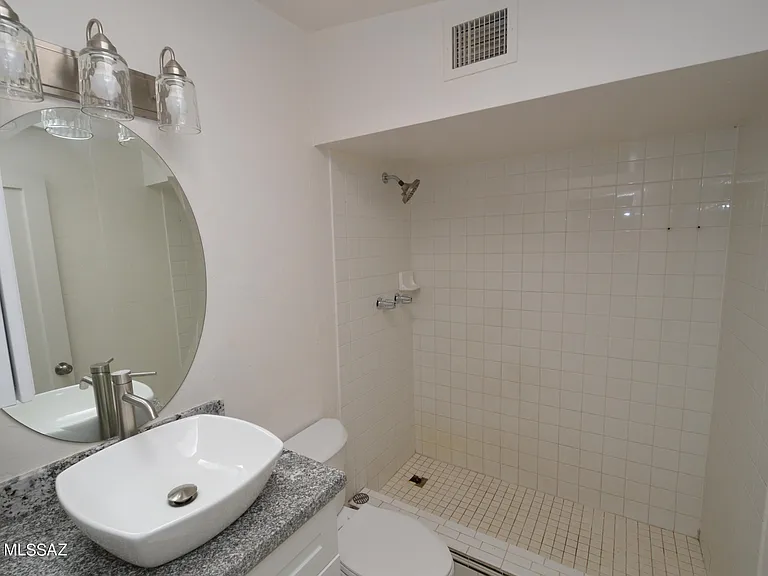7118 E Elbow Bay Dr — Photo 12
