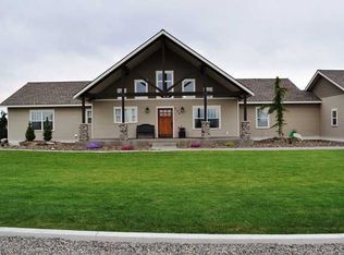 230 Albro Rd, Sunnyside, WA 98944