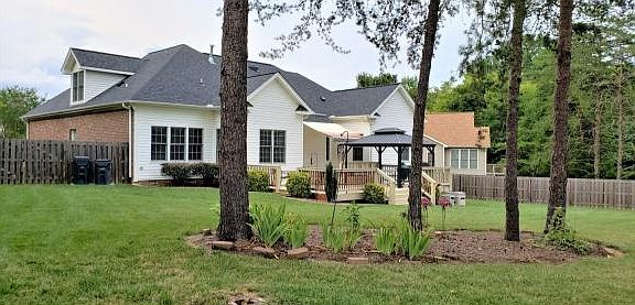2nd image of 6712 Centerville Ct