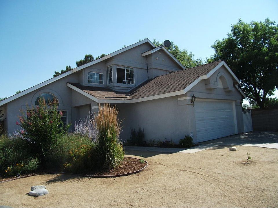 1st image of 830 W Avenue H5