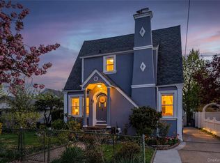 154 E Dean Street, Freeport, NY 11520