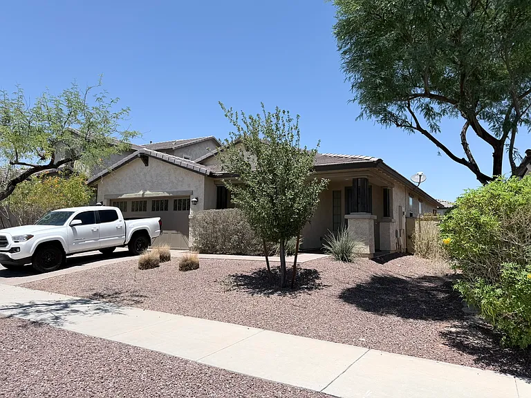 20432 W Carlton Mnr — Photo 1