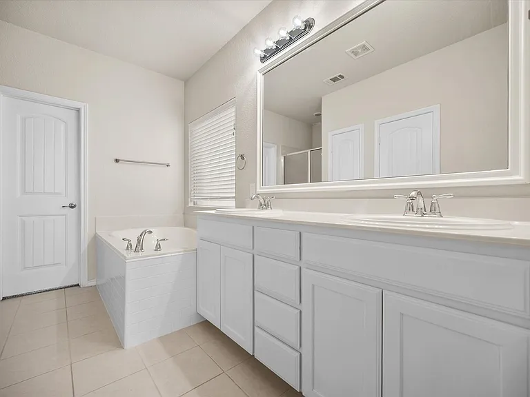 1449 Elkford Ln — Photo 20