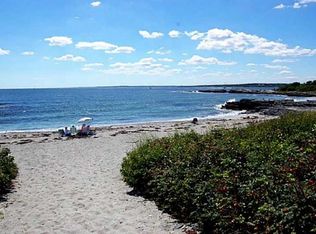 17 Commonwealth Ave, Newport, RI 02840