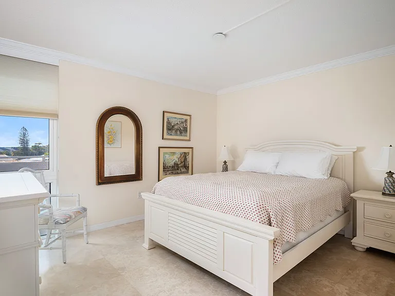 1480 Ocean Dr #4E — Photo 18