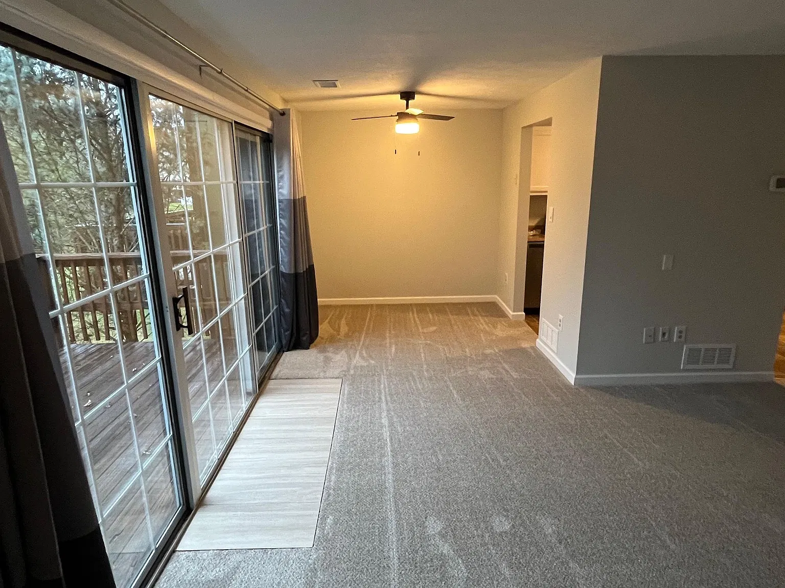 2 bed, 1.5 bath, 1400 sqft, $2,100 — Photo 2