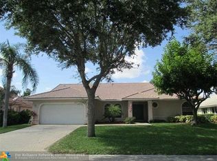 9833 NW 49th Pl, Coral Springs, FL 33076
