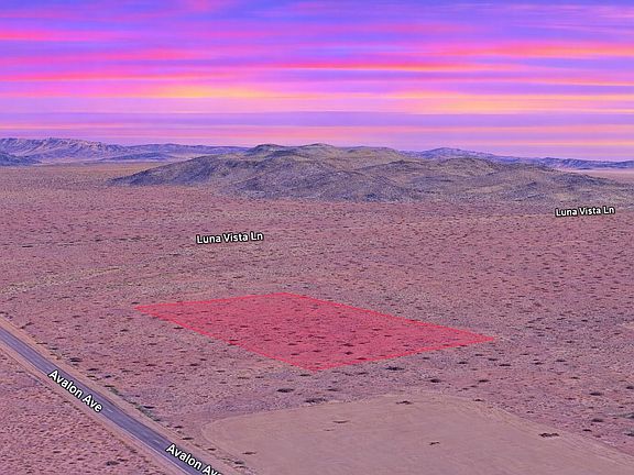 3rd image of Yucca Vista Avenue