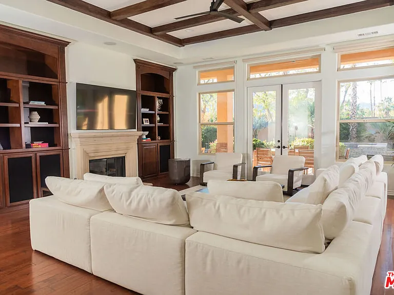 54155 Cananero Cir — Photo 2