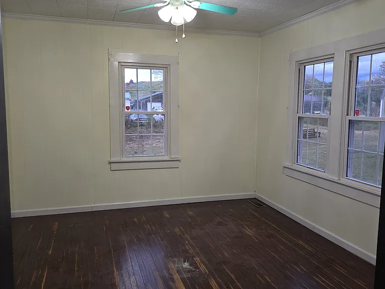 214 Painter Rd — Photo 10