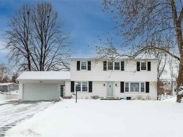 582 Watson Rd, Fairport, NY 14450