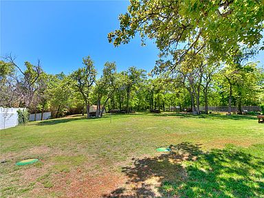 2704 Old Farm Rd, Edmond, OK 73013 | Zillow