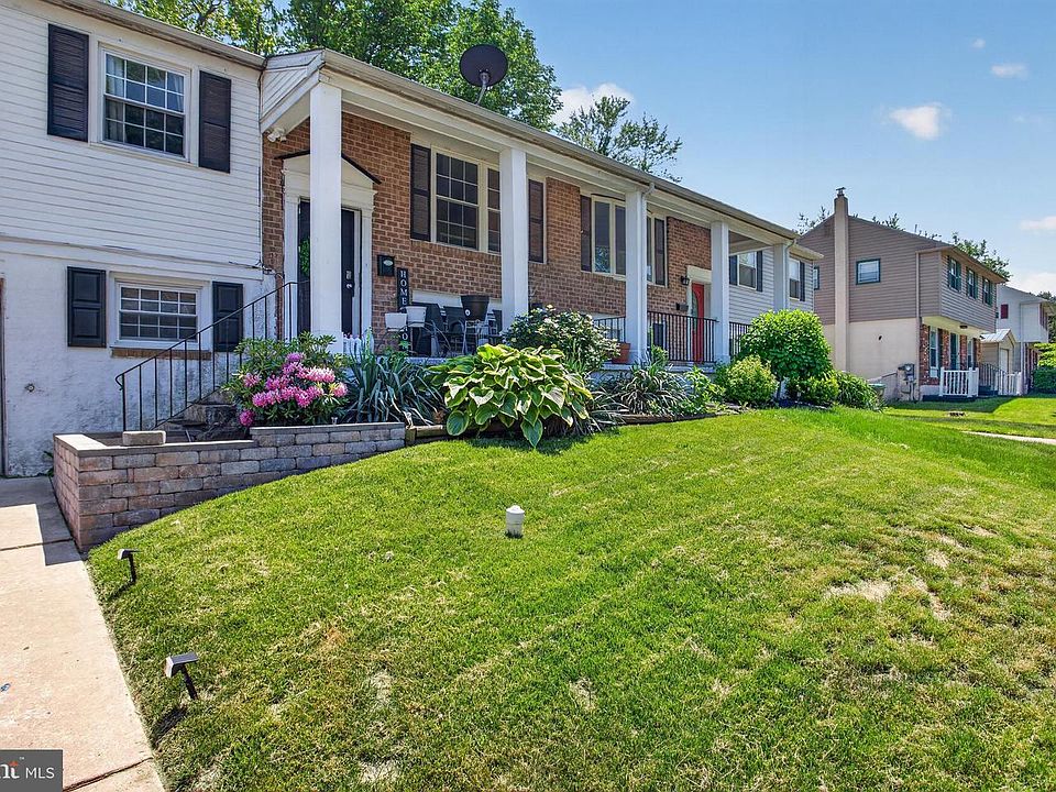 1st image of 726 Plumtree Ln