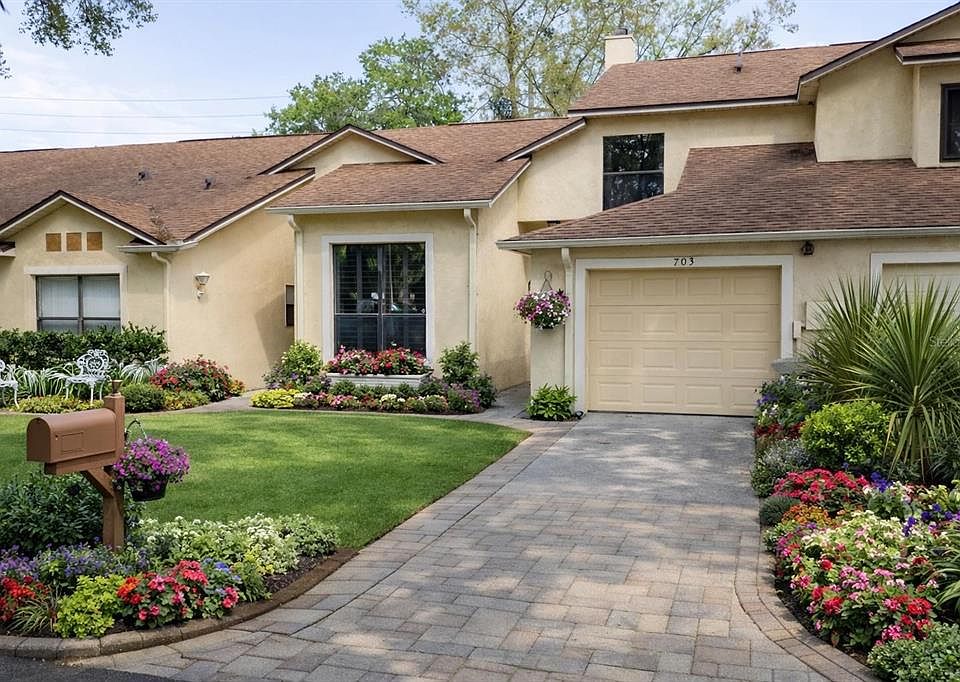 1st image of 703 SWAN LANE